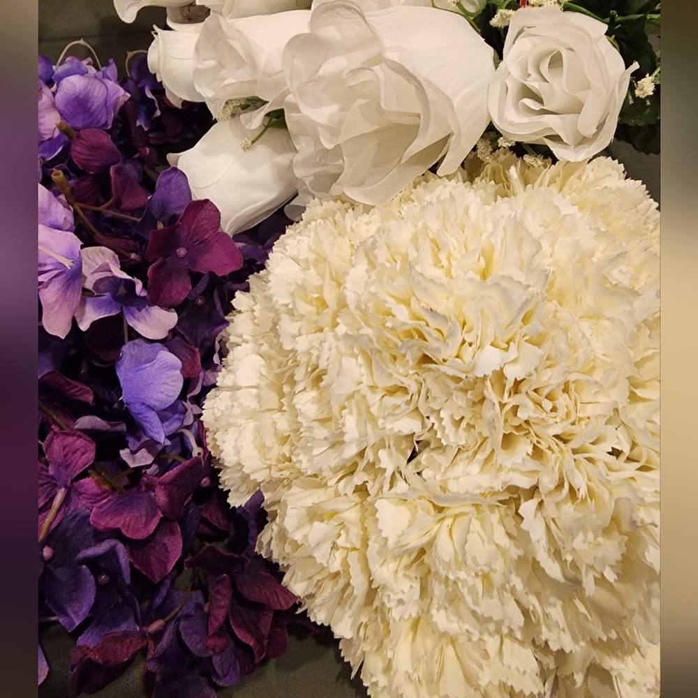 Decor Bundle▪︎Faux flowers & Large pillar candles
